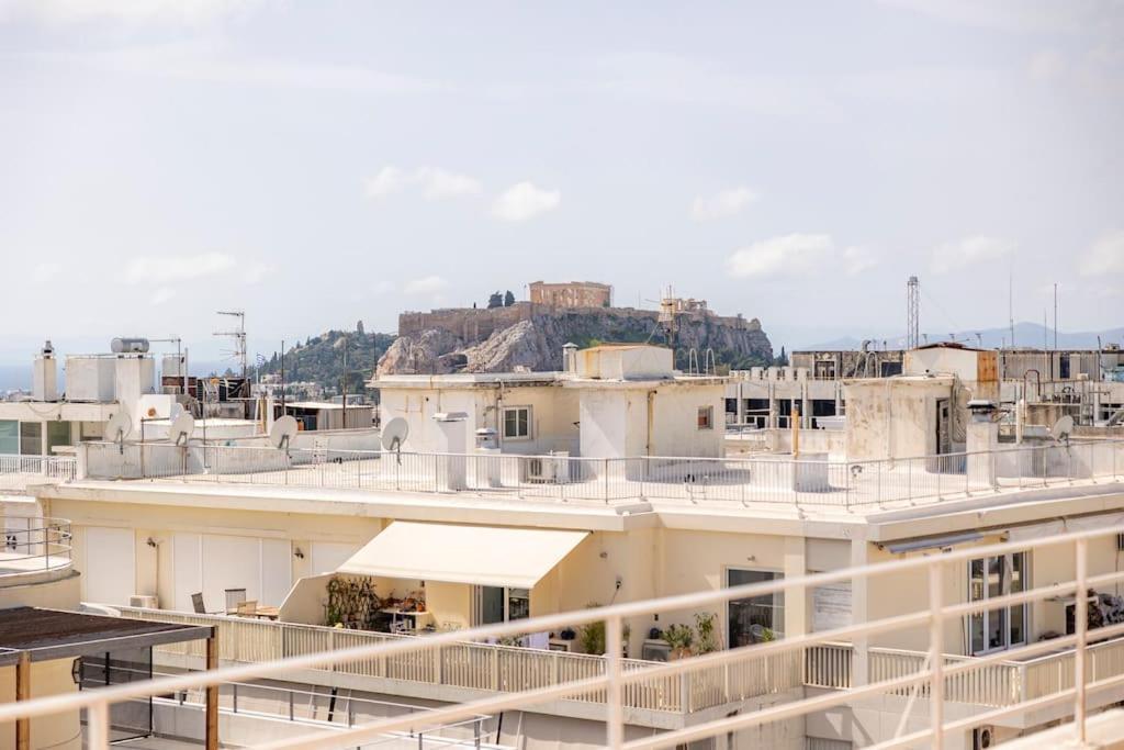 Penthouse In The Heart Of Athènes